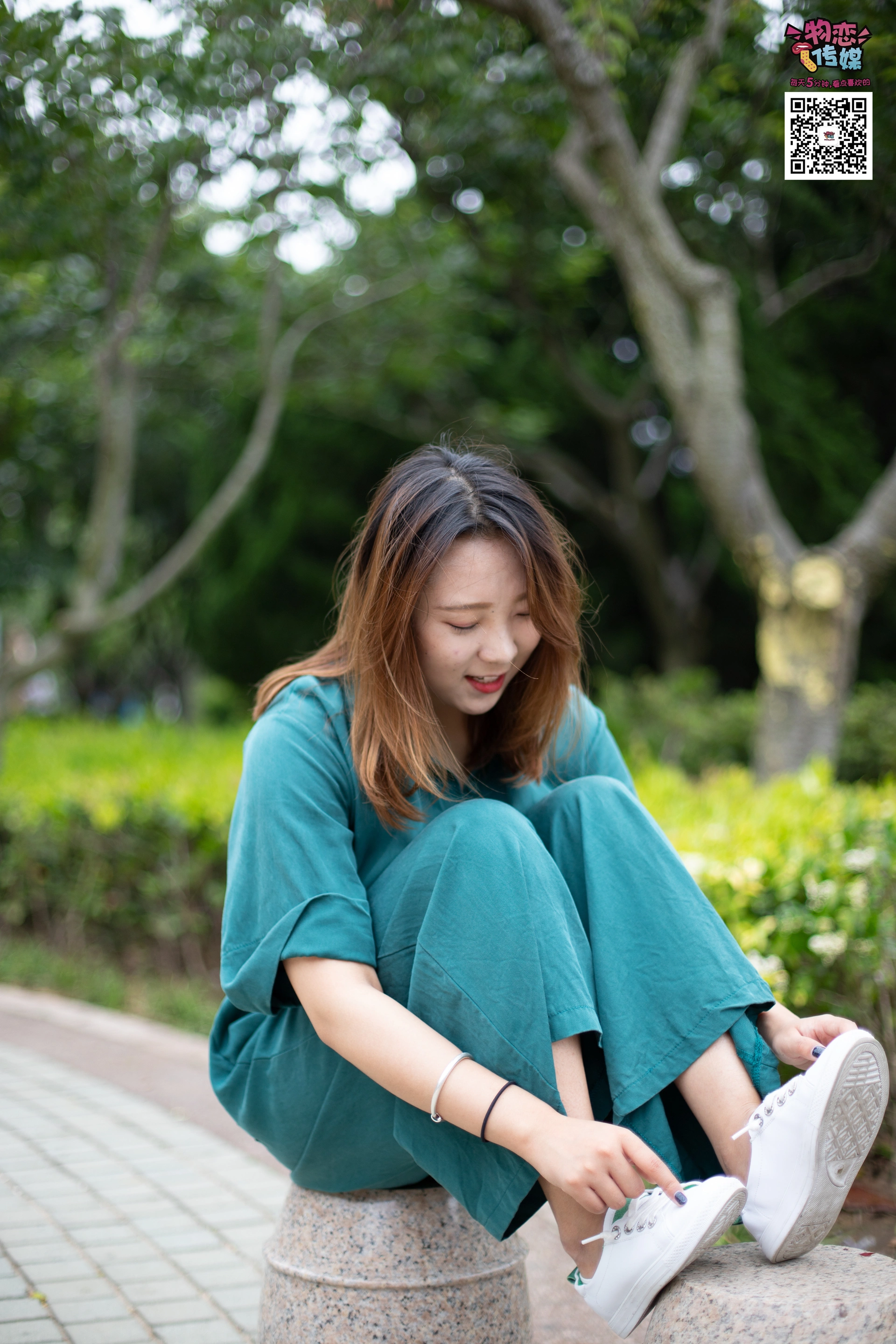 第19期:地道的青岛小姐姐哦，白色板鞋搭配白色船袜 3